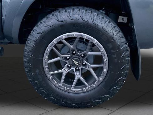 Used 2015 Toyota Tacoma PreRunner w/ TRD Sport Package RWD image 11