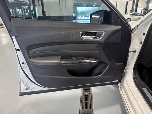 Used 2019 Acura TLX V6 w/ Technology Package FWD image 11