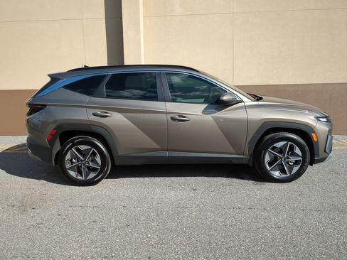 Certified 2025 Hyundai Tucson SEL image 3