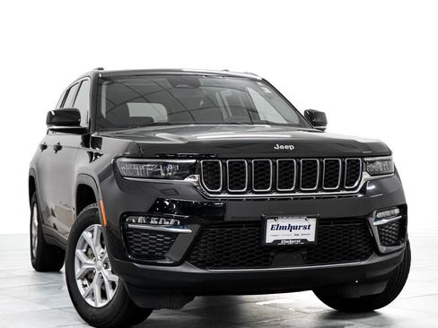 Used 2023 Jeep Grand Cherokee Limited AWD/4WD image 3