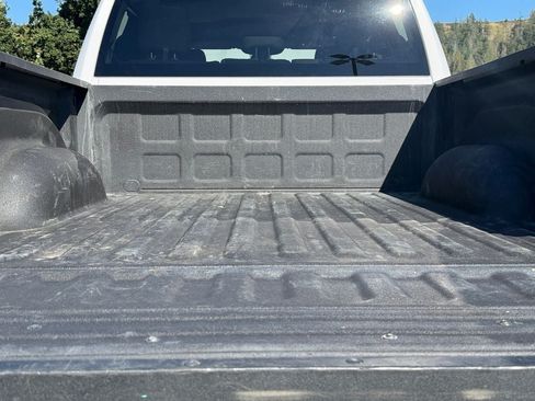 Used 2023 RAM 1500 Classic SLT w/ Protection Group AWD/4WD image 22