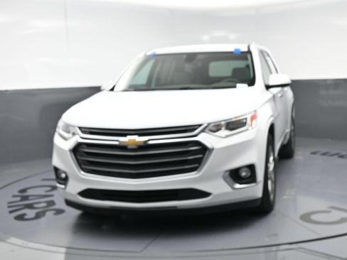 Used 2018 Chevrolet Traverse Premier FWD image 5