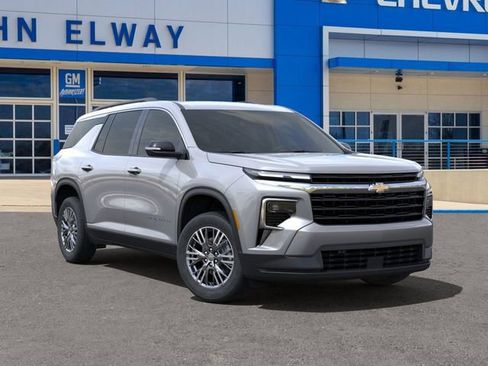 New 2024 Chevrolet Traverse LT FWD image 7