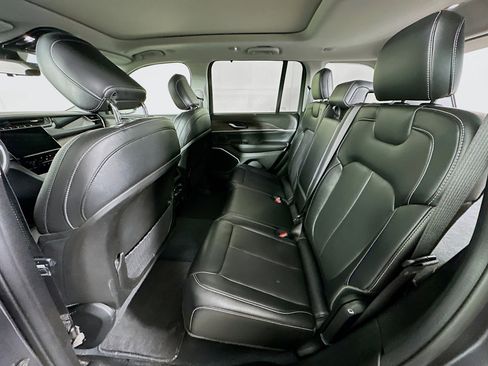 Used 2023 Jeep Grand Cherokee 4WD 4xe w/ Luxury Tech Group II image 29