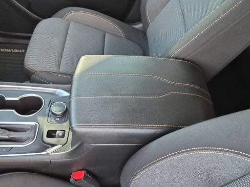 Used 2020 Chevrolet Traverse LS FWD image 20
