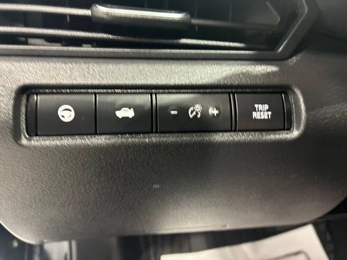 Used 2019 Nissan Altima 2.5 SL FWD image 16