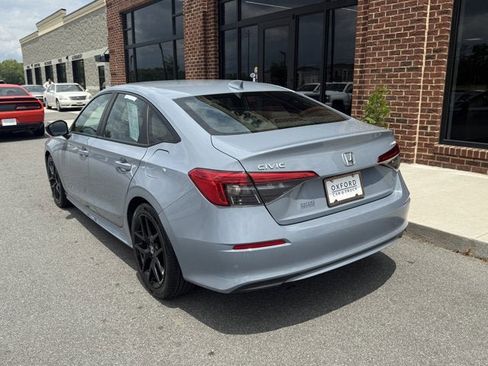 Used 2022 Honda Civic Sport image 4