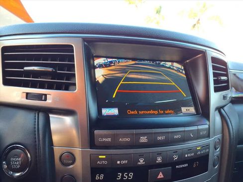 Used 2015 Lexus LX 570 4WD image 13