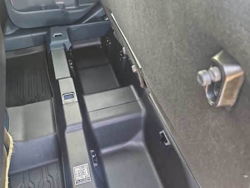 Used 2024 Ford Maverick XL FWD image 16