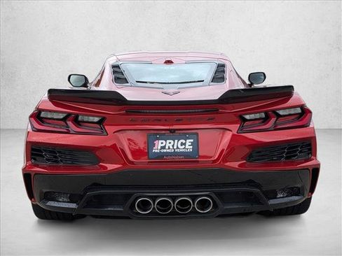 Used 2024 Chevrolet Corvette Z06 RWD image 8