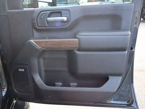 Used 2021 Chevrolet Silverado 2500 High Country w/ Z71 Off-Road Package image 31