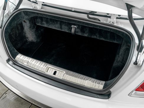 Used 2020 Rolls-Royce Dawn RWD image 19