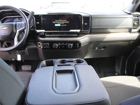 Used 2024 Chevrolet Silverado 3500 LT AWD/4WD image 24
