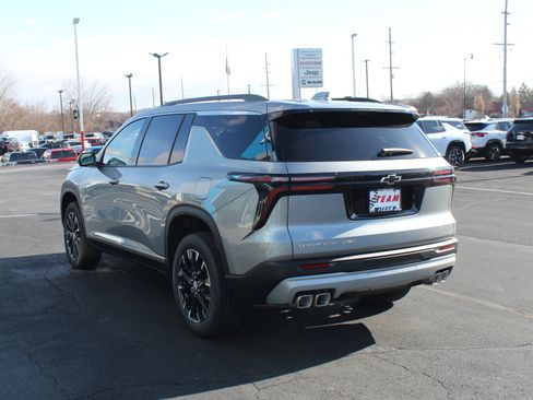 New 2026 Chevrolet Traverse LT w/ Sun and Wheel Package image 5