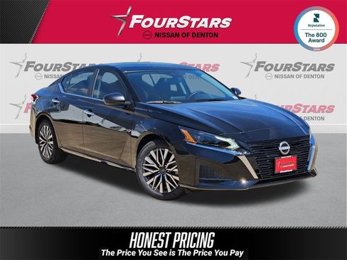 New 2025 Nissan Altima 2.5 SV image 1