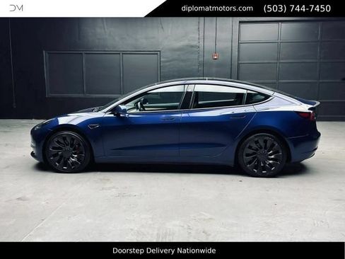 Used 2022 Tesla Model 3 Performance AWD/4WD image 3