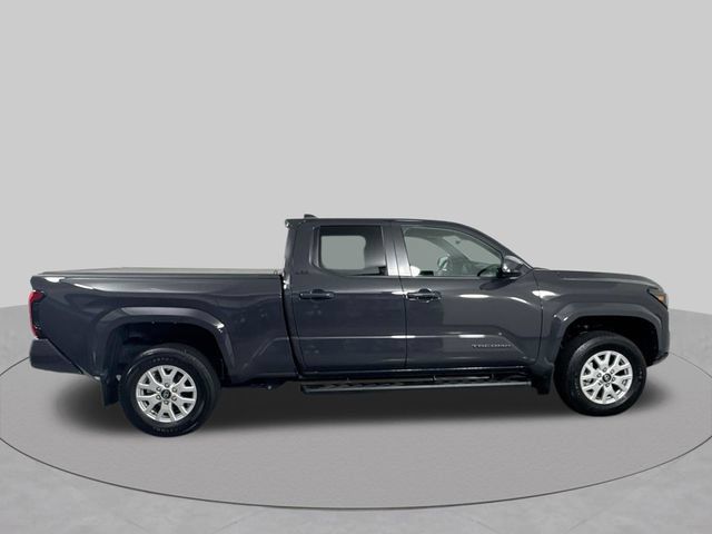 Used 2024 Toyota Tacoma SR5 AWD/4WD image 34