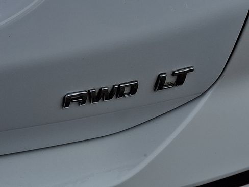 Certified 2023 Chevrolet Equinox LT image 32