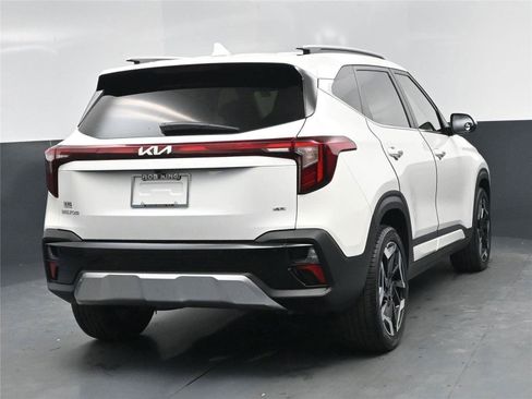 Used 2025 Kia Seltos SX w/ SX Sunroof Package image 10