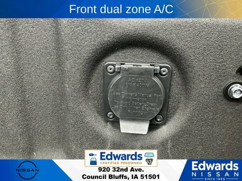 Used 2023 Nissan Frontier PRO-4X w/ Pro-4X Premium Package AWD/4WD image 14