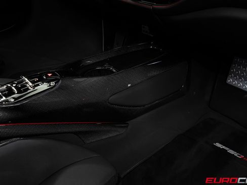 Used 2021 Ferrari SF90 Stradale AWD/4WD image 40