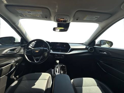 Used 2026 Chevrolet Trax LT w/ Driver Confidence Package FWD image 14