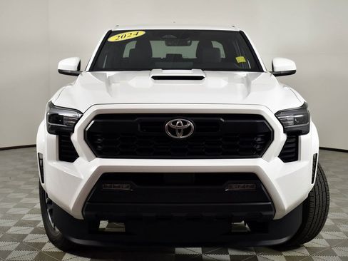 Used 2024 Toyota Tacoma TRD Sport image 5