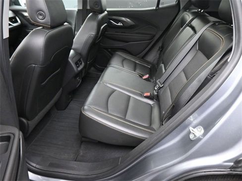 Used 2021 GMC Terrain SLT image 16