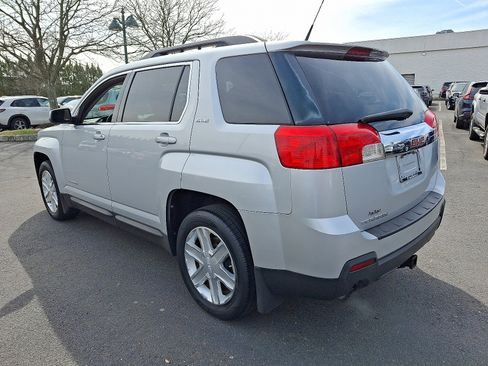 Used 2011 GMC Terrain SLE w/ Convenience Package image 4
