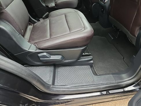 Used 2025 Ford Explorer Platinum w/ LUX Leather Package AWD/4WD image 78