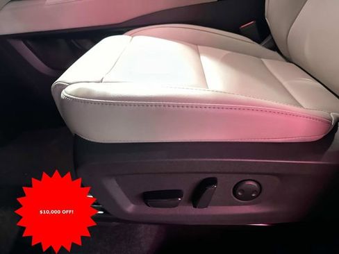 New 2025 Nissan Murano SL image 9