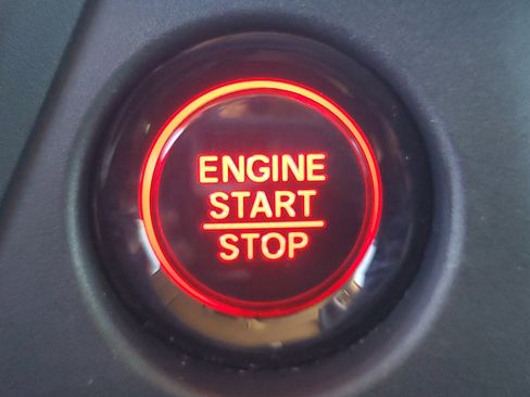 Used 2025 Honda Pilot Touring image 26