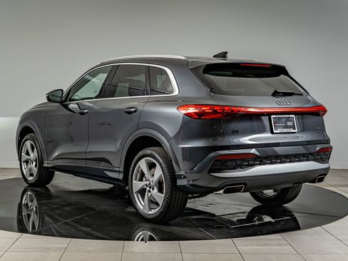 Certified 2025 Audi Q5 Premium Plus w/ Premium Plus AWD/4WD image 7