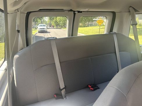 Used 2013 Ford E-350 and Econoline 350 XLT RWD image 9