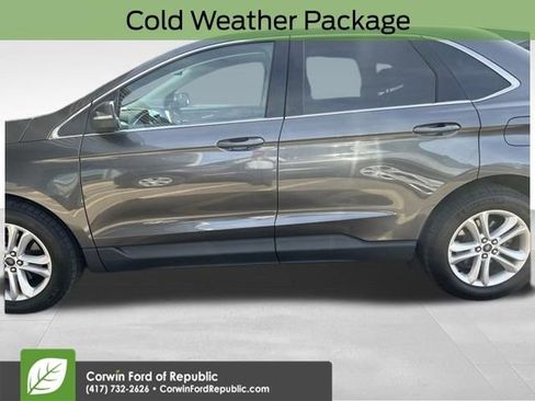 Used 2020 Ford Edge SEL w/ Cold Weather Package image 4