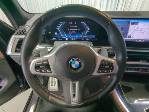 Used 2024 BMW X5 M60i image 22