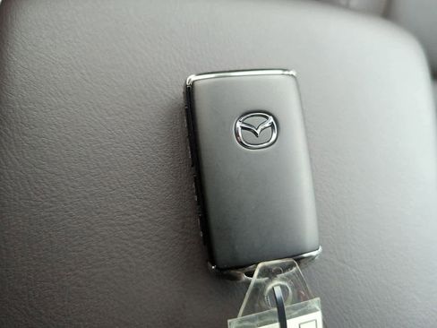 New 2025 MAZDA CX-5 Signature image 33