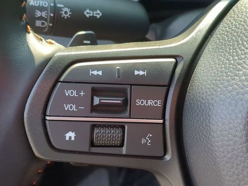 Used 2025 Honda CR-V Sport image 17