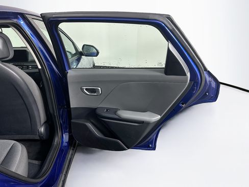 Used 2025 Kia K4 FWD image 30