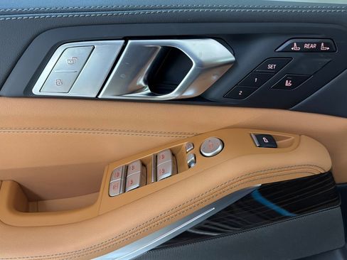 New 2026 BMW X7 xDrive40i w/ Premium Package image 13