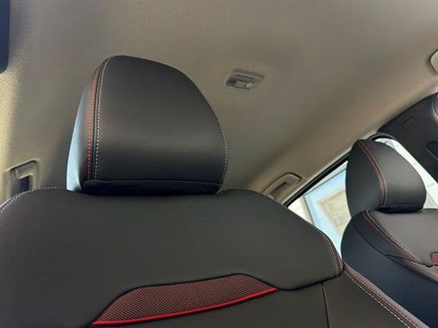 New 2026 Nissan Kicks SR AWD/4WD image 18