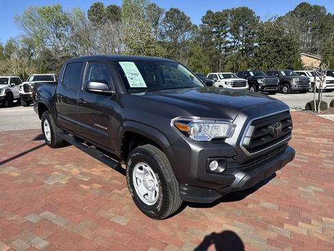 Used 2023 Toyota Tacoma SR5 RWD image 38