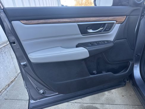 Used 2021 Honda CR-V Touring image 8