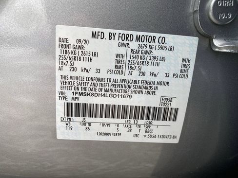 Used 2020 Ford Explorer XLT image 46