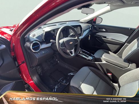 New 2026 Chevrolet Trax LT w/ Driver Confidence Package image 12