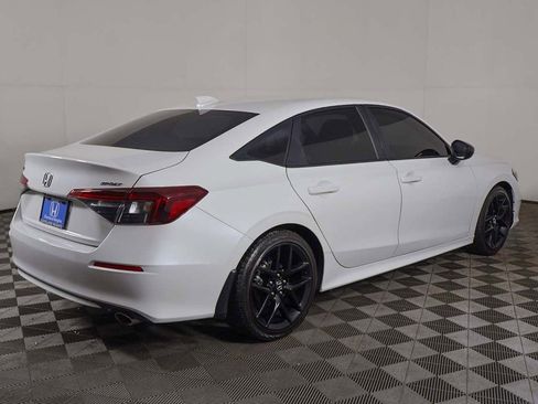 Used 2025 Honda Civic Sport image 8