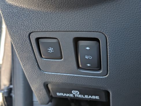 Used 2022 Ford F350 Lariat w/ Lariat Ultimate Package image 32