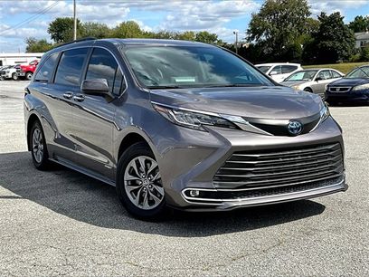 Used 2021 Toyota Sienna XLE w/ XLE Plus Package