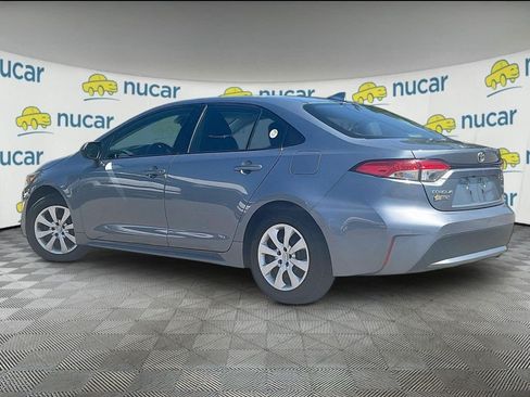 Used 2022 Toyota Corolla LE FWD image 4