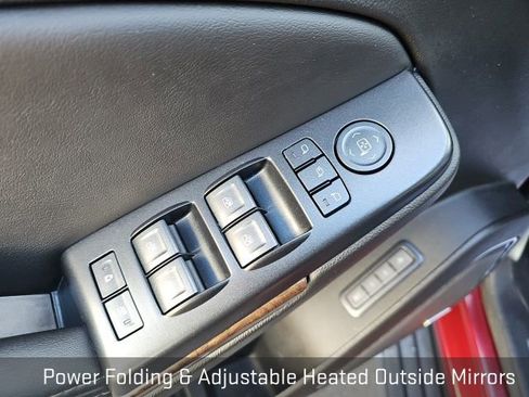 Used 2017 Chevrolet Suburban LT image 39